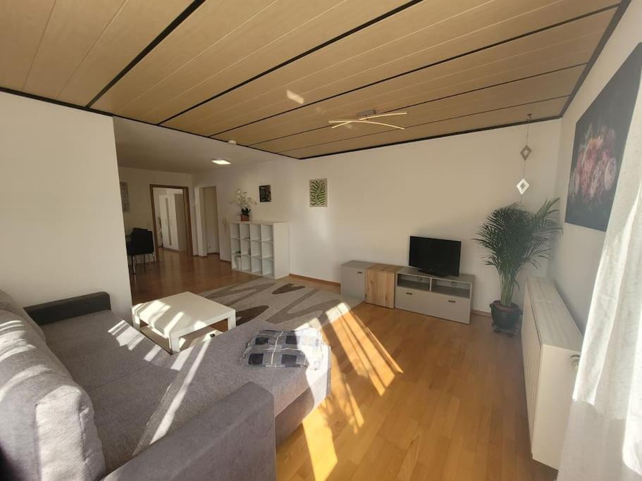 היידנהיים אן דר ברנץ Zwei Zimmer Wohnung מראה חיצוני תמונה